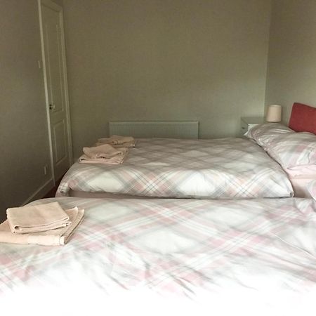 Large 4 Bedroom Home In Boston Spa Village In-Between York, Harrogate And Leeds, Sleeps 9 Екстер'єр фото